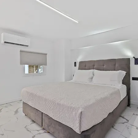 Your Cube Place At Ermou - Plaka Apartment